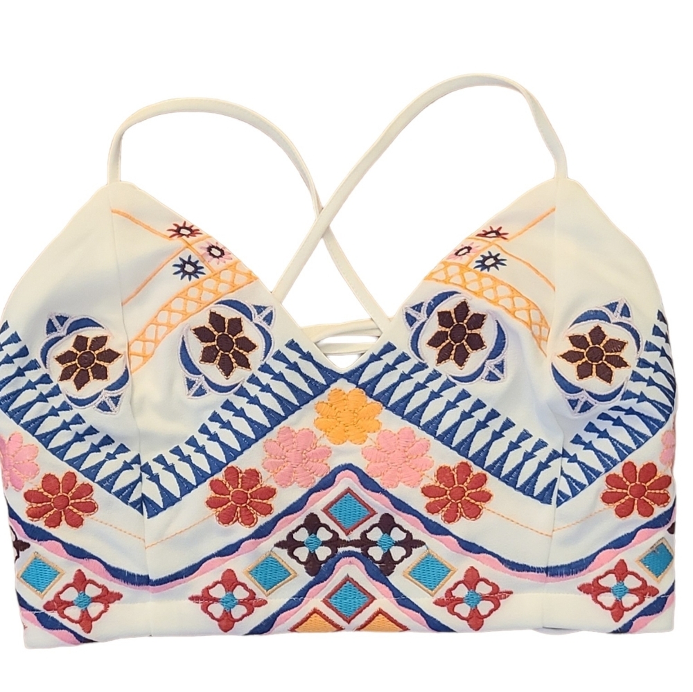 LuLus Embroidered Crop